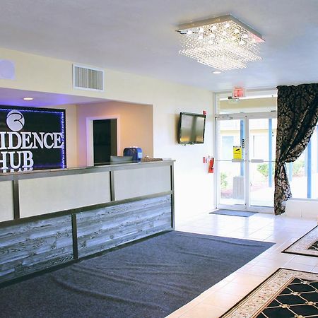 Residence Hub Inn And Suites Marianna Bagian luar foto